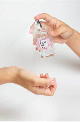 Parfum aux phéromones Afrodita pour femmes 50ml